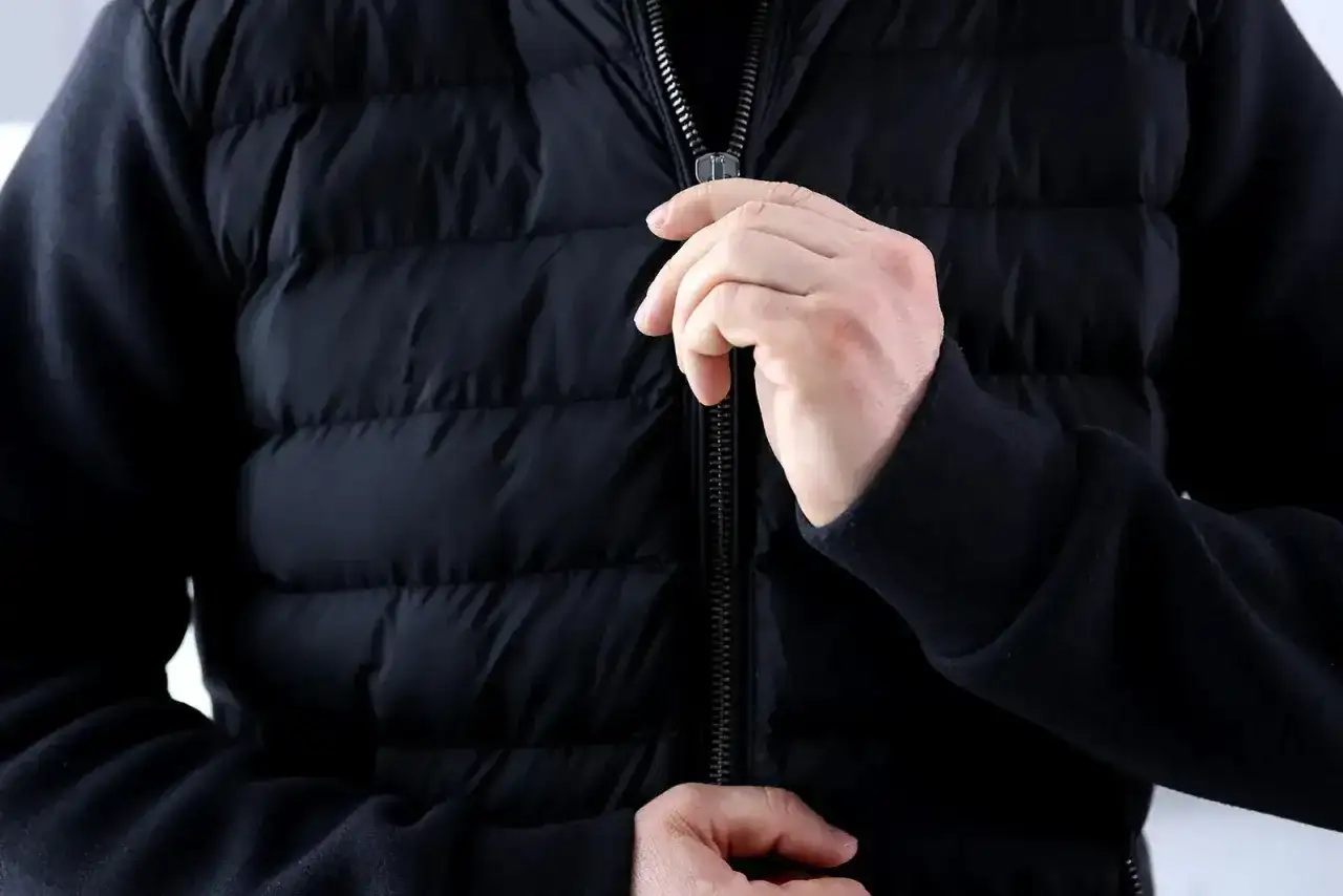 Jak naprawić zamek w kurtce? Suwak, czyszczenie i wymiana